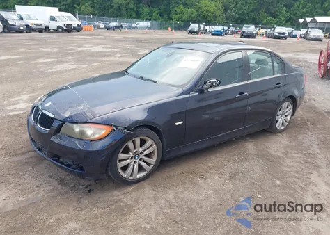 2006 BMW 325I z USA, uszkodzony, nr VIN WBAVB13556PT19128